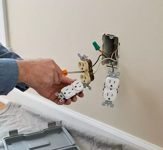 Professional Outlet Replacement: Your Local Swap-Out Team in Hermitage, TN